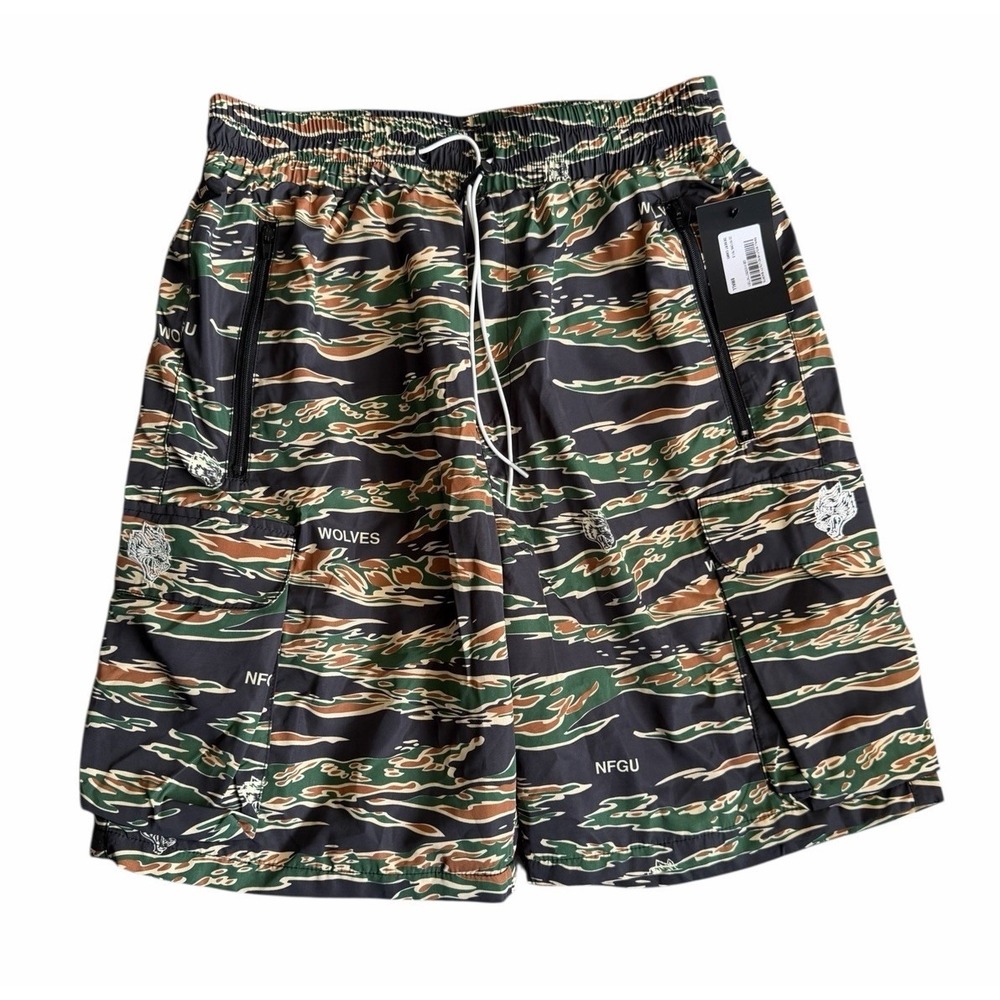 Darc Sport Wolves Camo Cargo Shorts Mens Small NWT Lined Gym Tactical